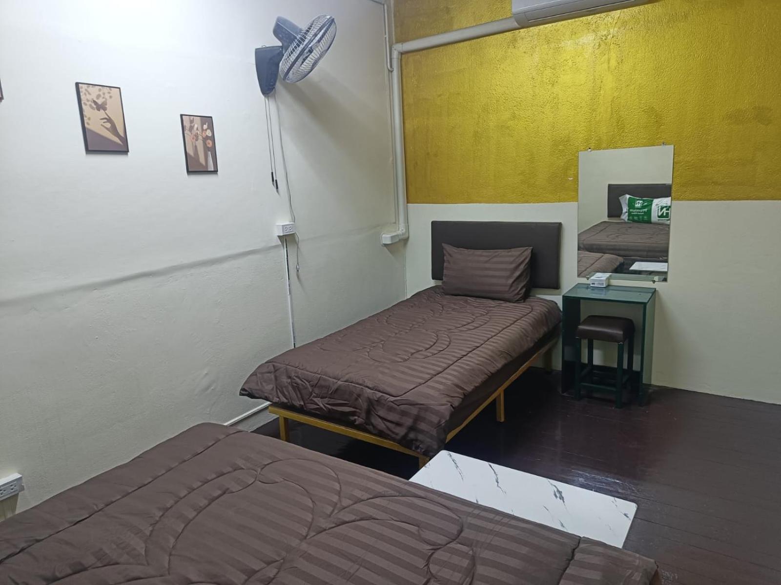 The House Hostel Bangkok Dış mekan fotoğraf